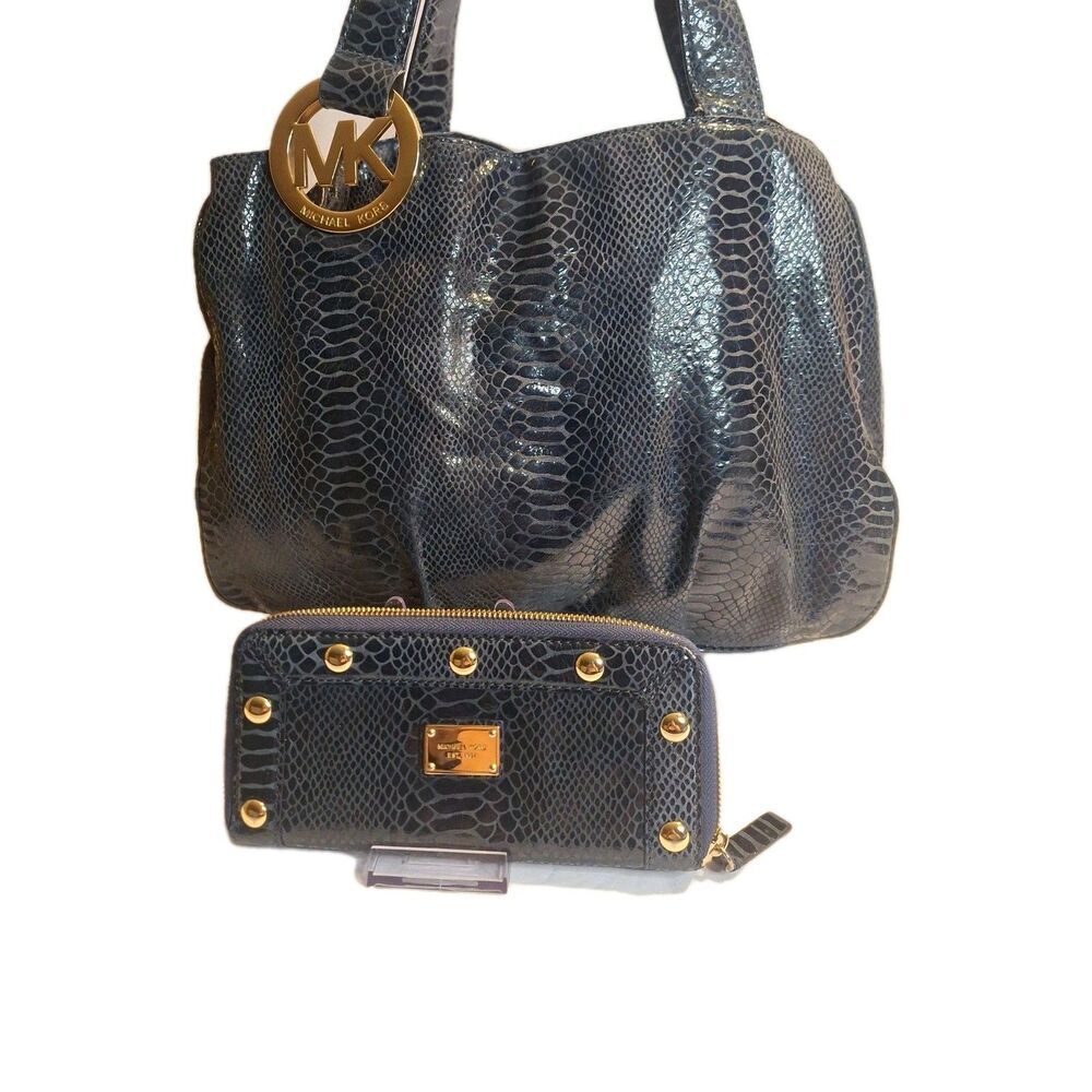 Michael Kors Snakeskin Embossed Set Purse And Wallet - Picture 3 of 15